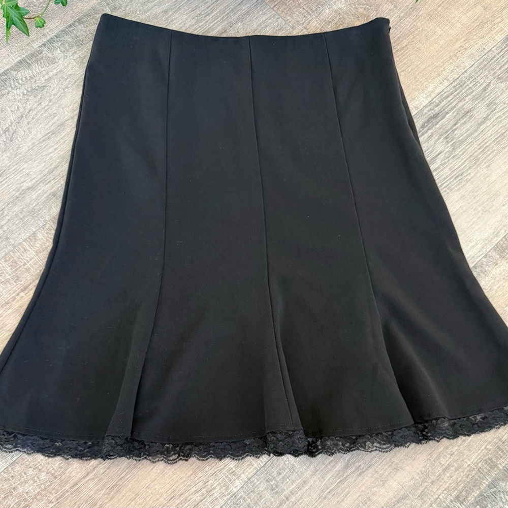 Vintage 90s Tracy Evans Black Lace Trim Skirt | Whimsigoth Goth Flare Y2K